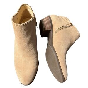 Crown & Ivy Kaylen Leather Tan Ankle Booties - Size 10M